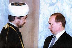 Владимир Путин в четверг провел рабочую встречу с председателем Совета муфтиев России муфтием Равилем Гайнутдином